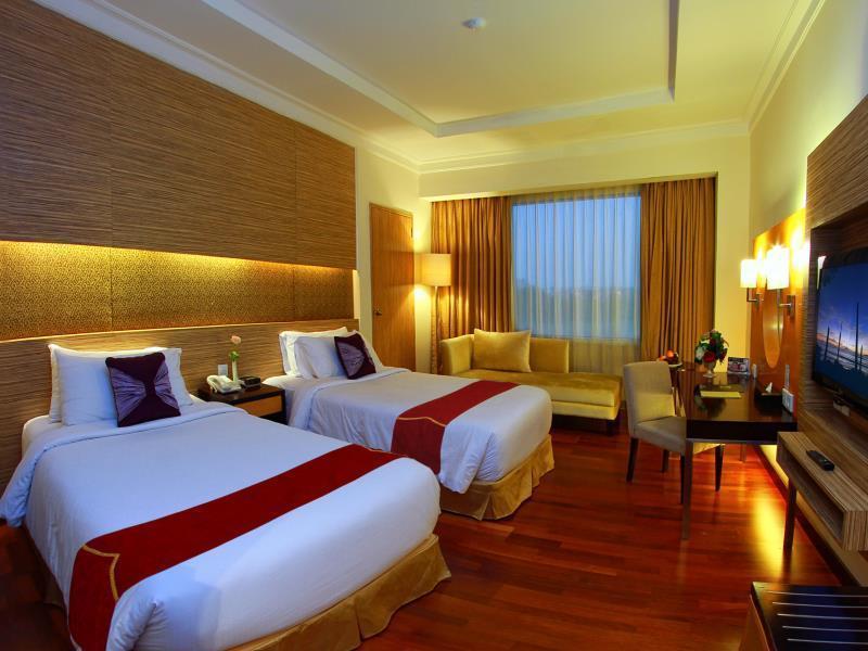 Premier Basko Hotel Padang  Eksteriør billede
